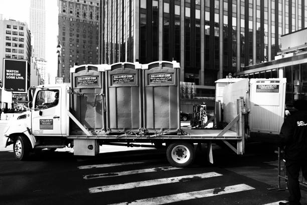 Best Portable toilet rental cost  in Waelder, TX